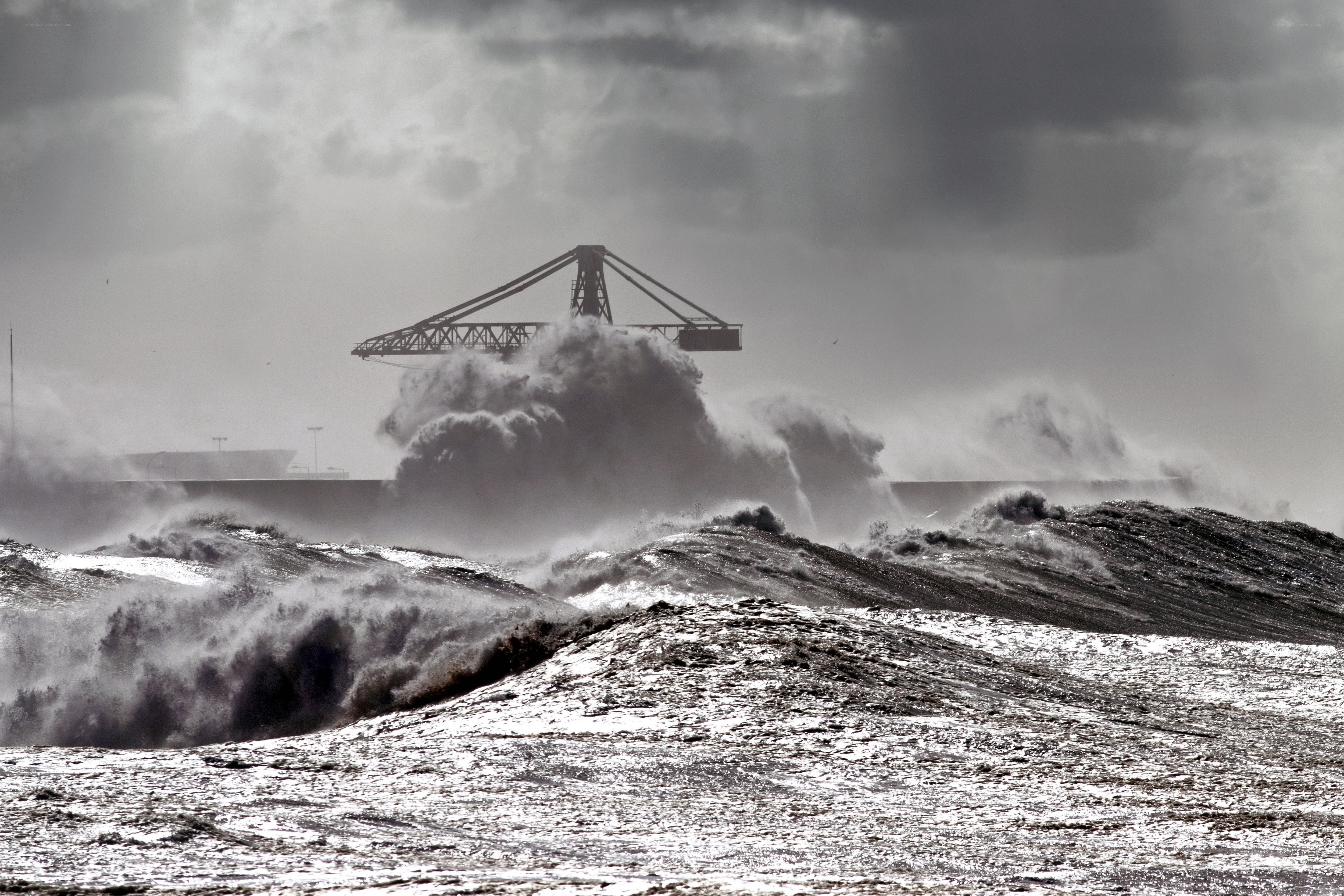 Stormy waves at port