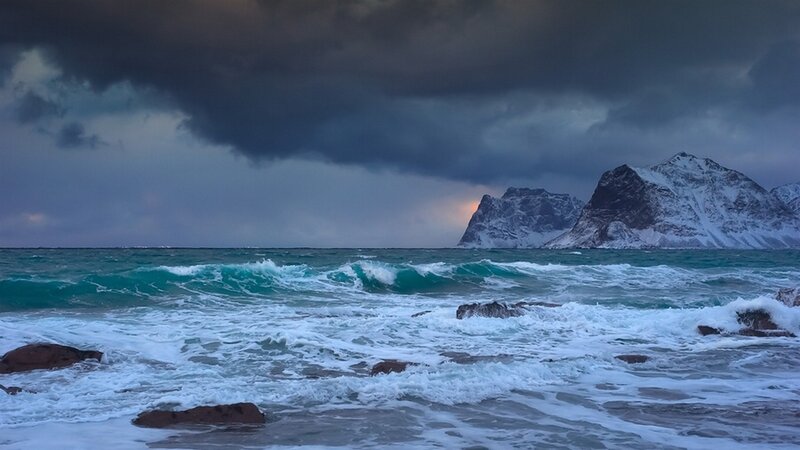 Stormy Waves on Rocky Shore — Blue