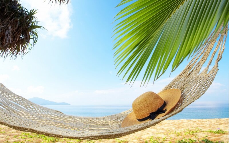 Straw Hat in Hammock — Blue, Serene