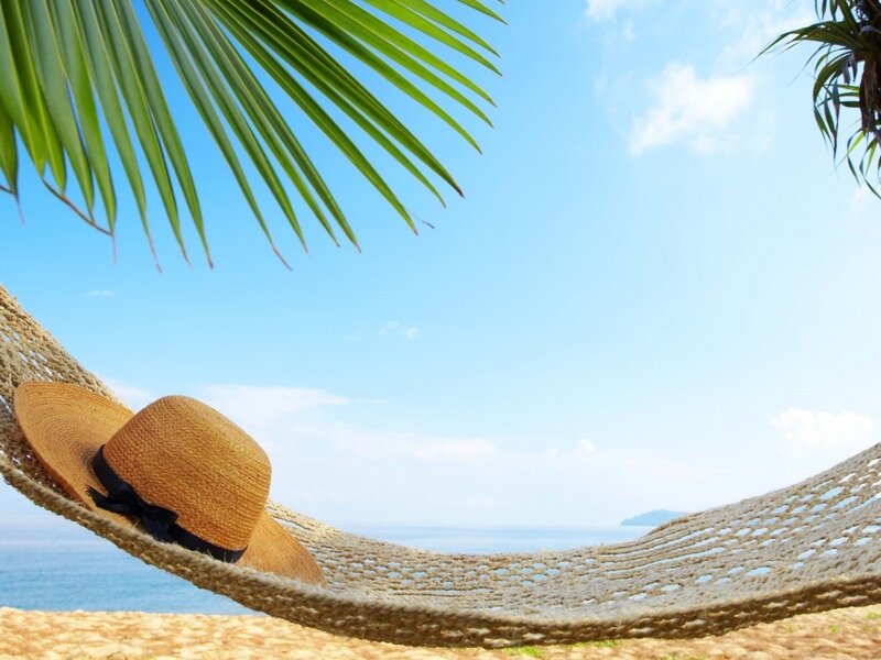 Straw Hat in Hammock — Blue