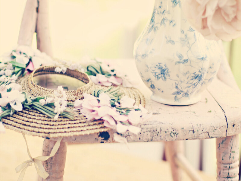 Straw Hat with Flowers — White, Serene
