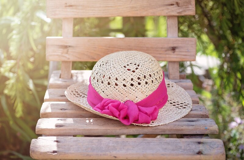 Straw Hat with Pink Ribbon — Beige