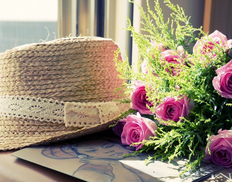 Straw Hat with Roses