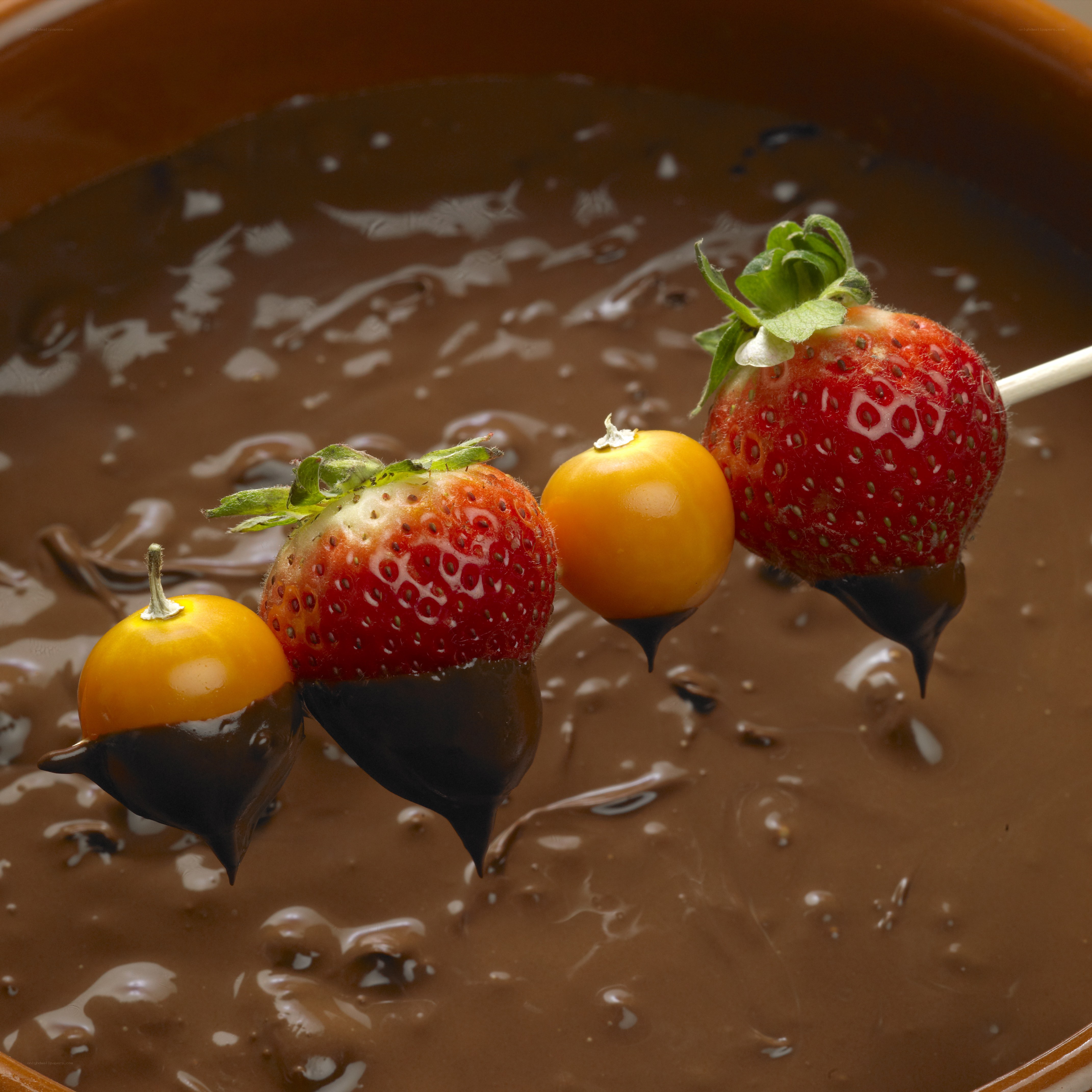 strawberries and chocolate dip