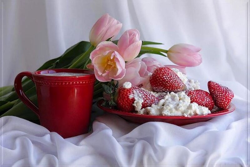 Strawberries and Cottage Cheese