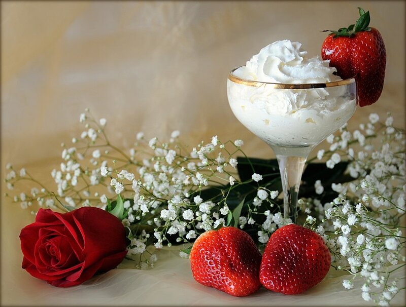 Strawberries and Cream Dessert