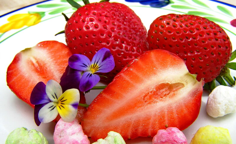 Strawberries and Flowers — Red, Fresh