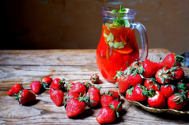 Strawberries and Pitcher — Red, Natural