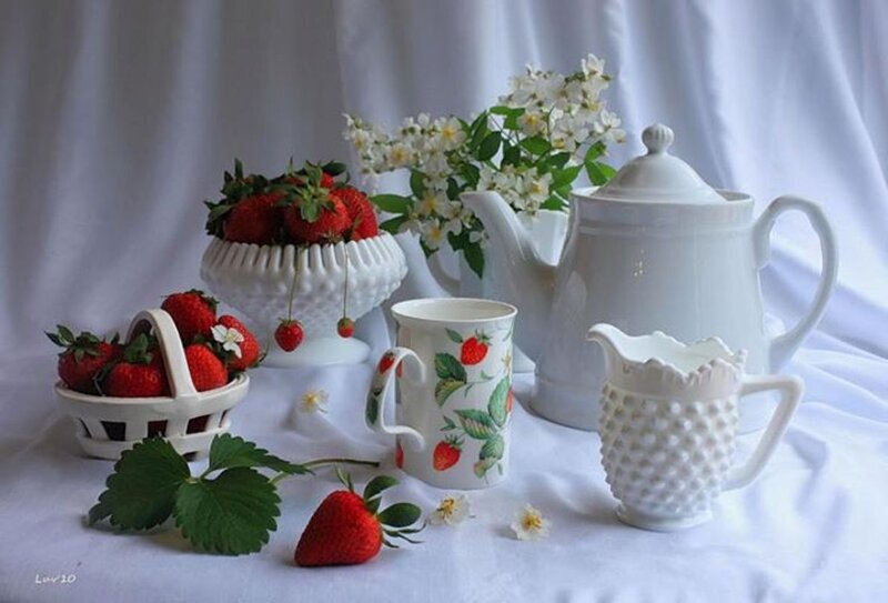 Strawberries and Tea Set — White