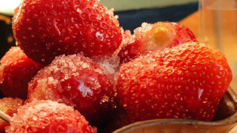 Strawberries Covered in Sugar — Red