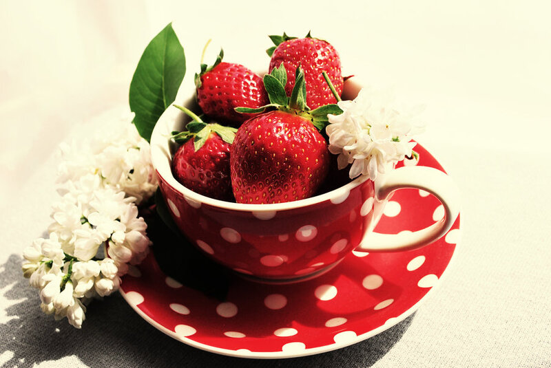 Strawberries in a Cup — Red