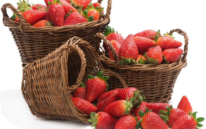 Strawberries in Baskets — Red