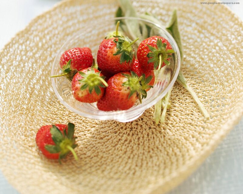 Strawberries in Glass Bowl — Red