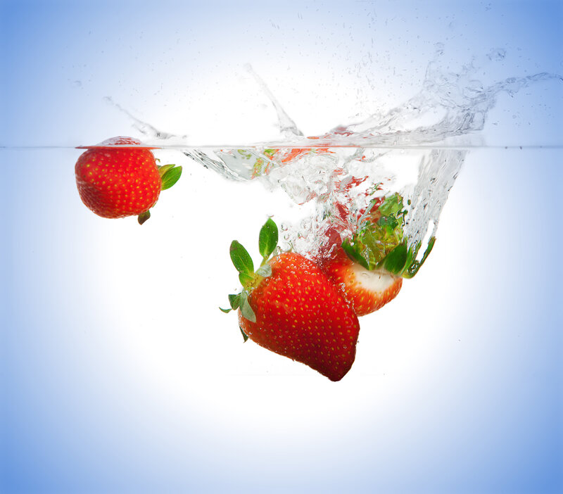 Strawberries in Water — Red, Dynamic, Photograph, Splashes