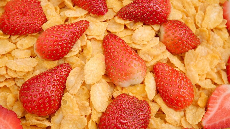 strawberries on cornflakes
