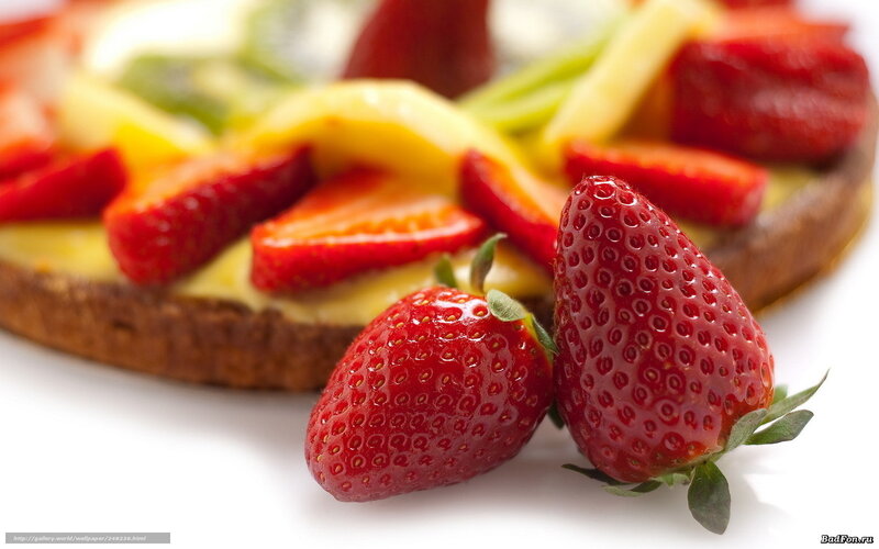 Strawberries on Fruit Tart — Red, Fresh