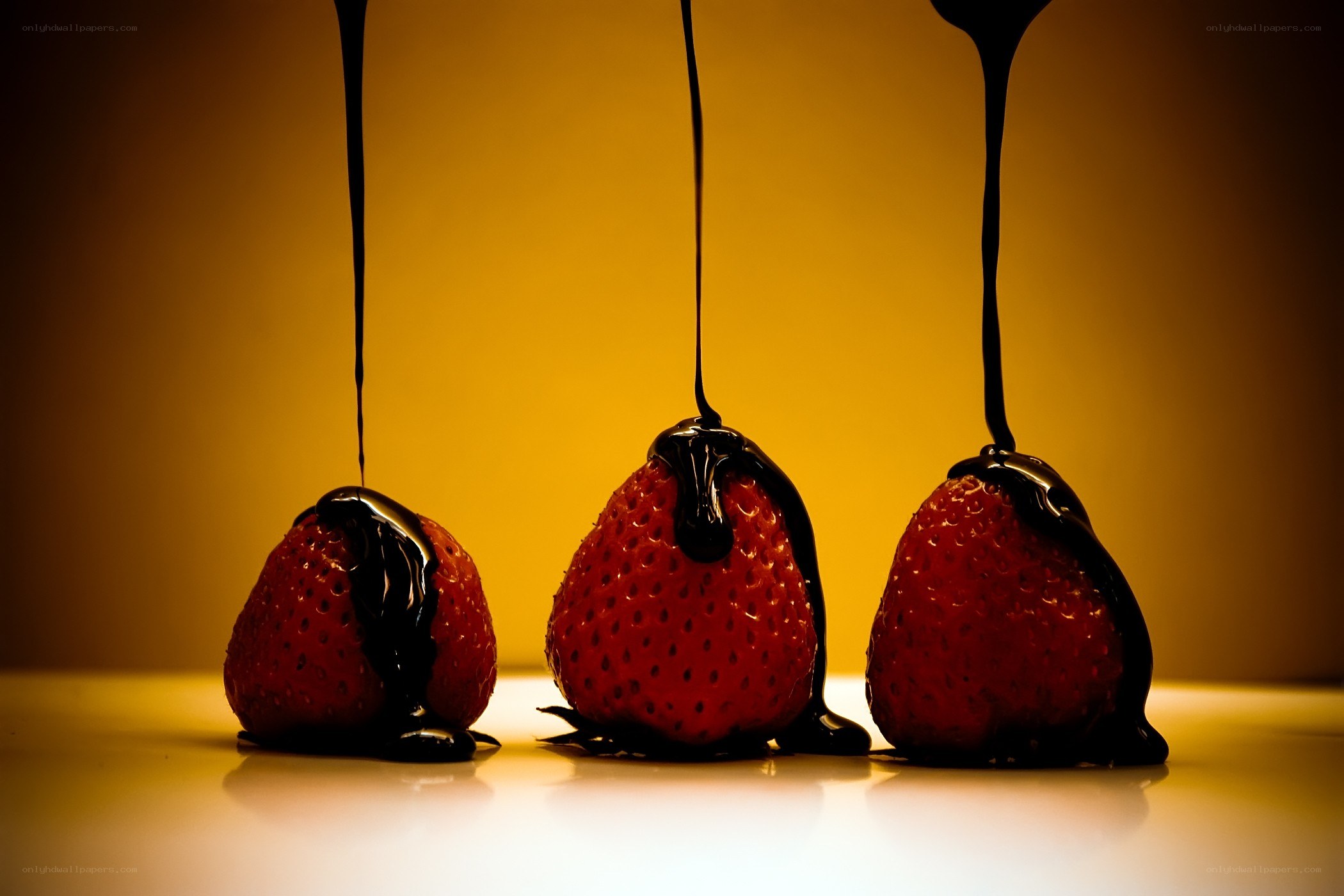 strawberries with chocolate drizzle