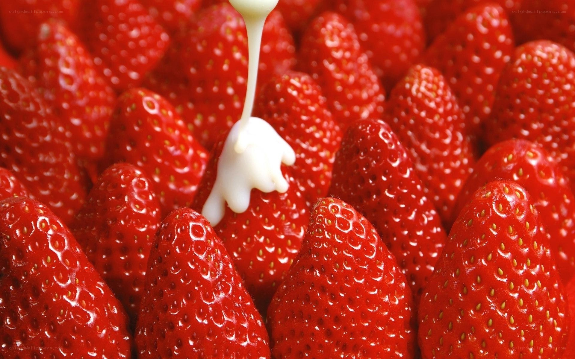 strawberries with cream