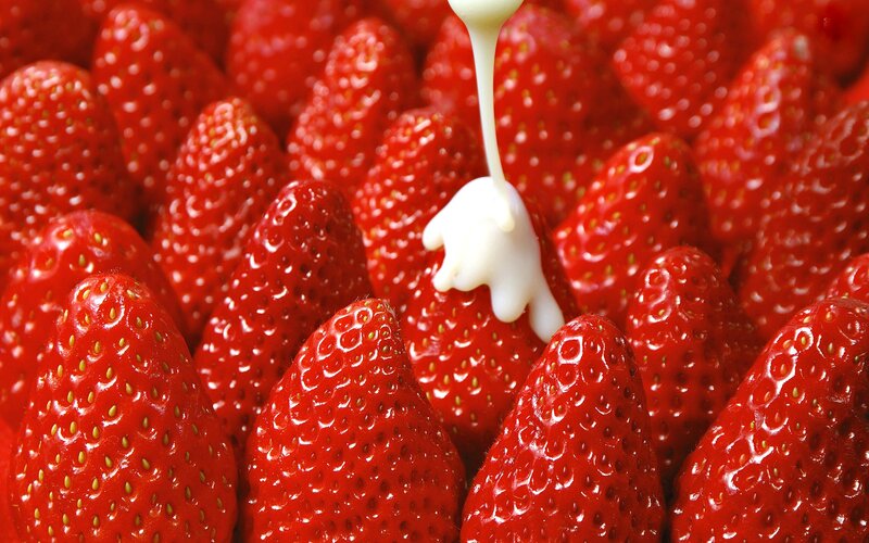 Strawberries with Cream — Red, Appetizing, Photograph, Strawberry