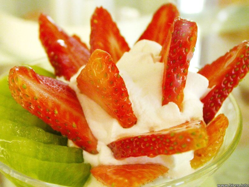 strawberry and kiwi dessert