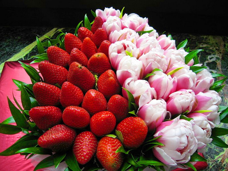 Strawberry and Tulip Bouquet