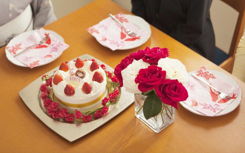 Strawberry Cake on Table — Red
