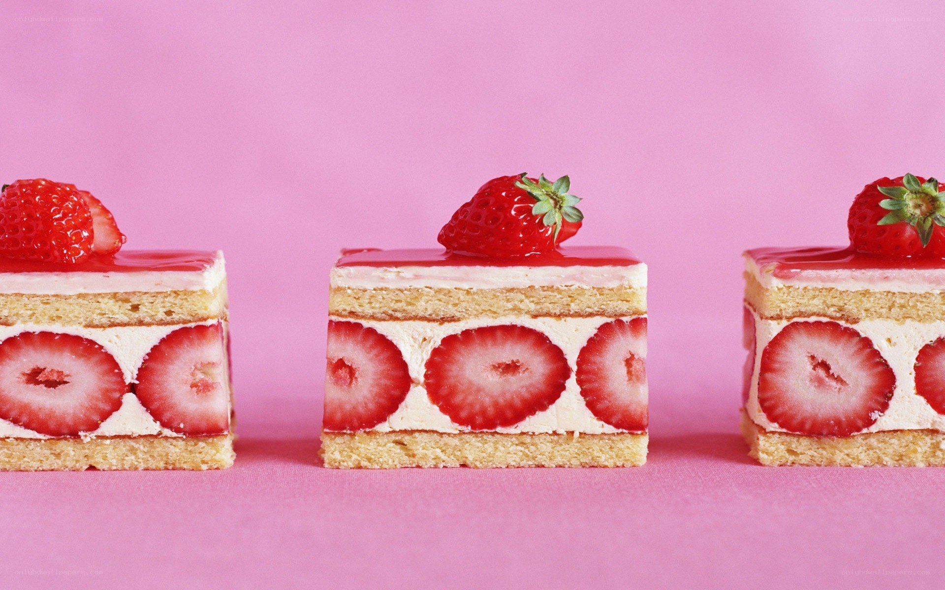 Strawberry cake slices