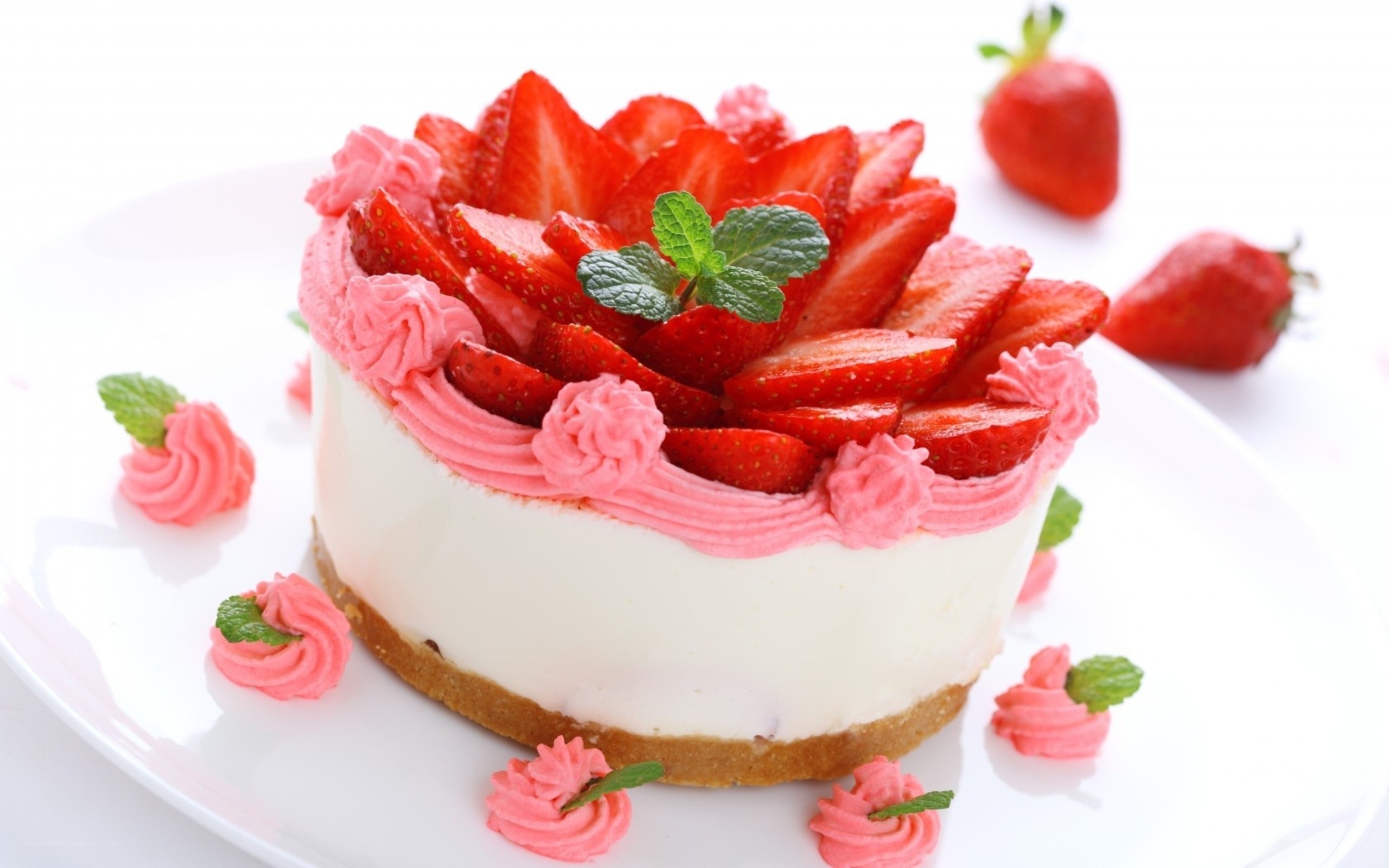 strawberry cheesecake dessert
