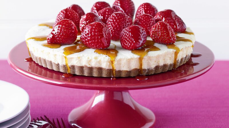 Strawberry Cheesecake — Red, Appetizing, Photograph, Strawberries, Syrup