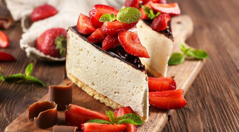 Strawberry Cheesecake Slice — Brown