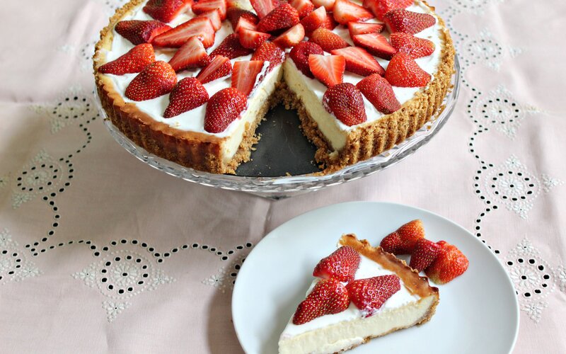 Strawberry Cheesecake — White, Appetizing