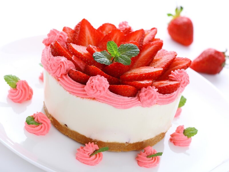 Strawberry Cheesecake — White, Fresh