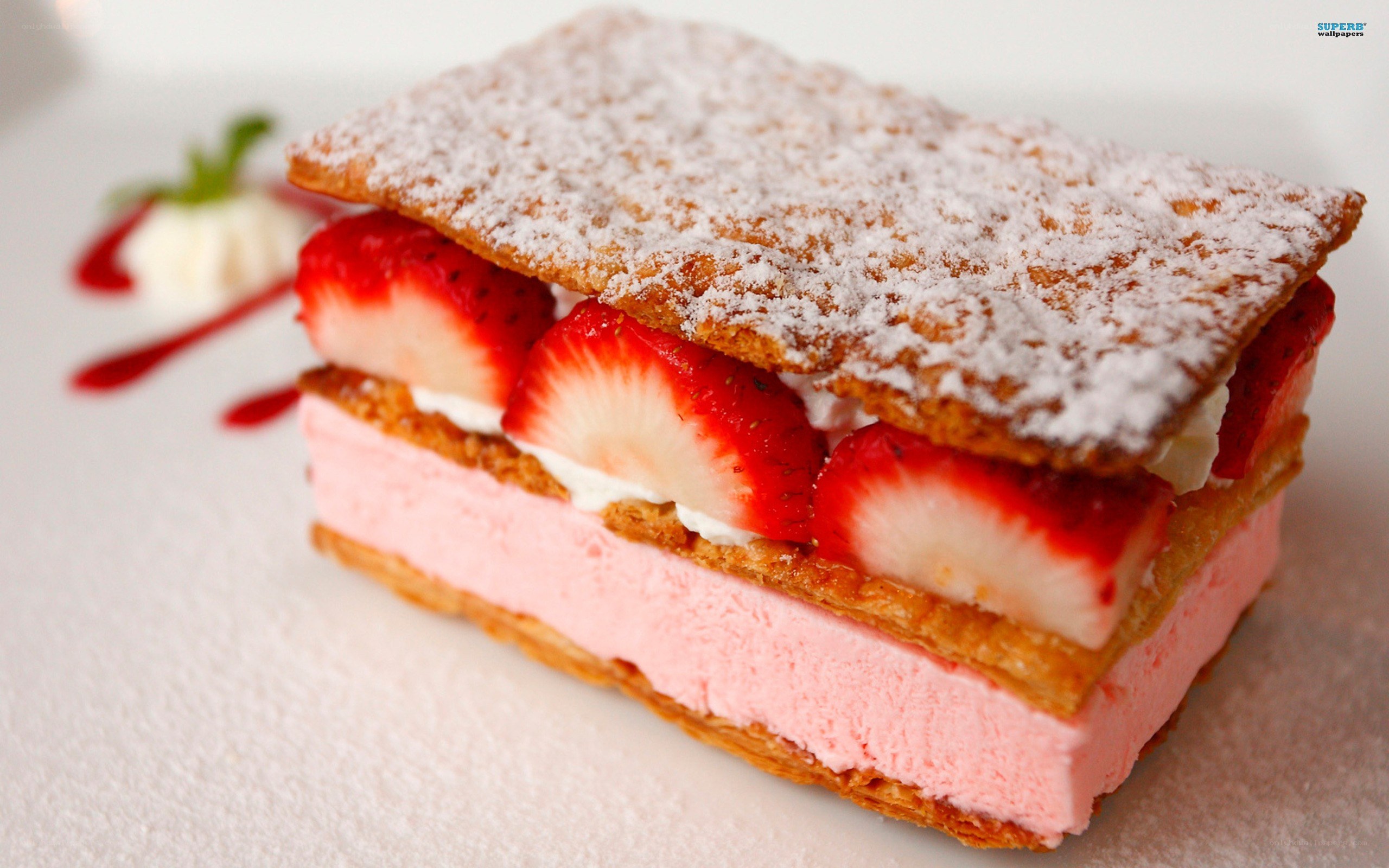 Strawberry cream dessert