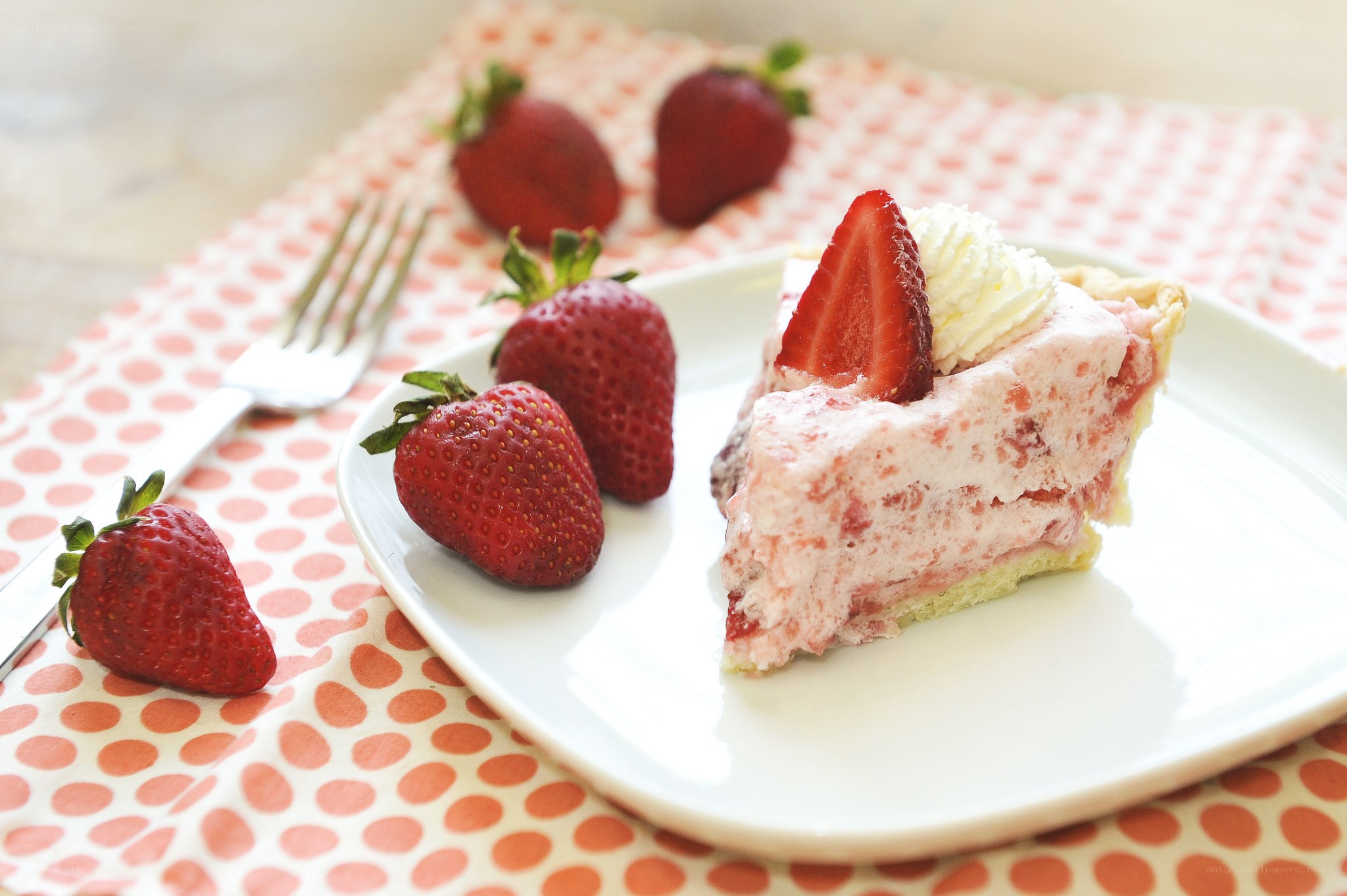 Strawberry cream pie slice