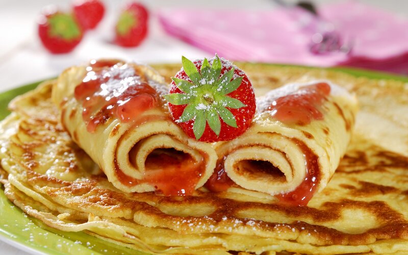 Strawberry Crepes — Yellow