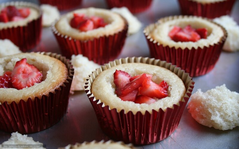 Strawberry Cupcakes — Red, Appetizing, Photograph, Strawberries, Cupcake Liners, Baking Tray