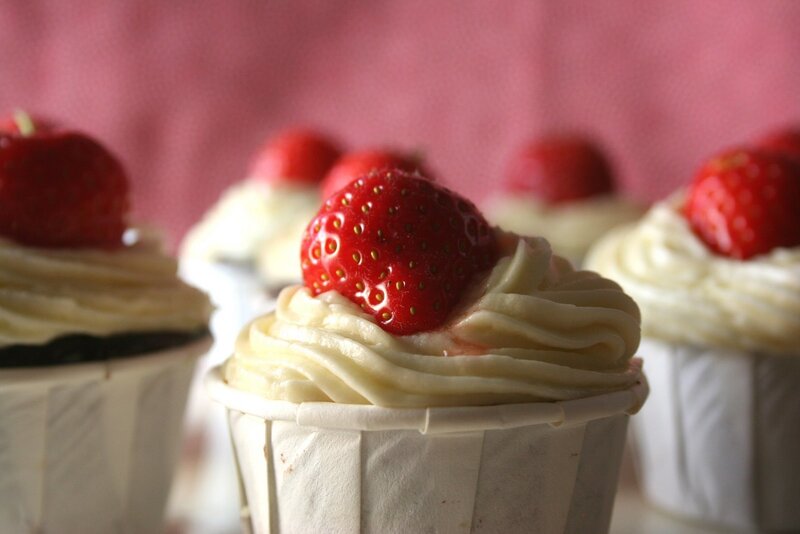 Strawberry cupcakes with cream frosting