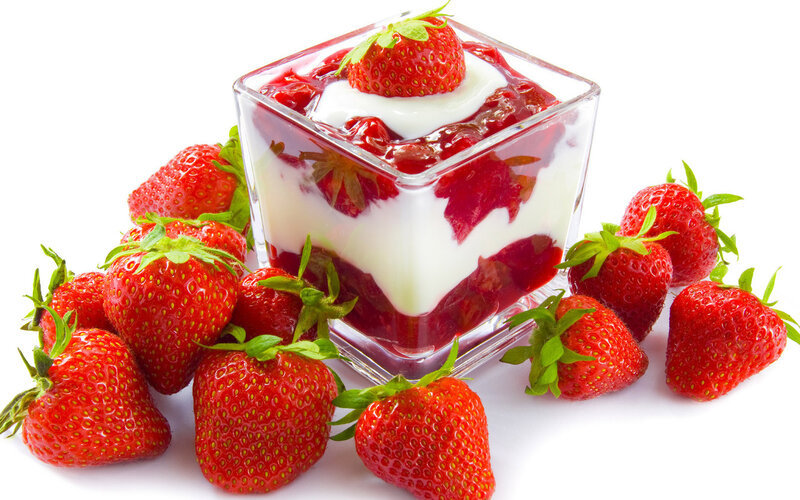 Strawberry Dessert in Glass — Red, Fresh, Photograph, Strawberries