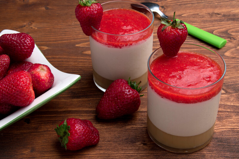 Strawberry Desserts in Glasses — Red, Appetizing, Photograph