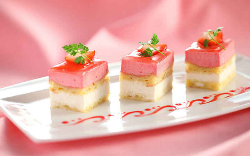 Strawberry Desserts — Pink