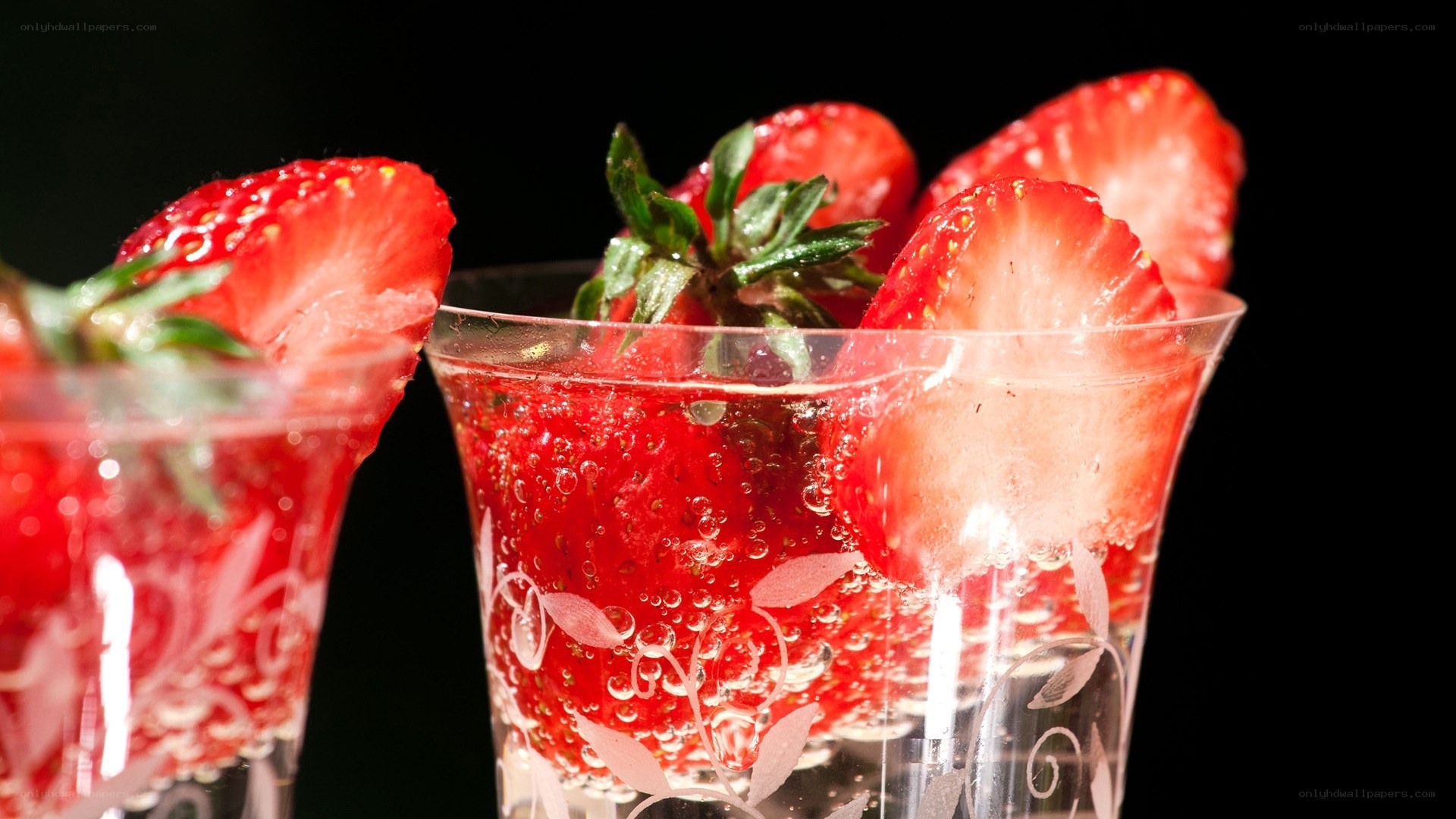Strawberry drink in glasses