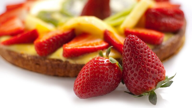 strawberry fruit tart