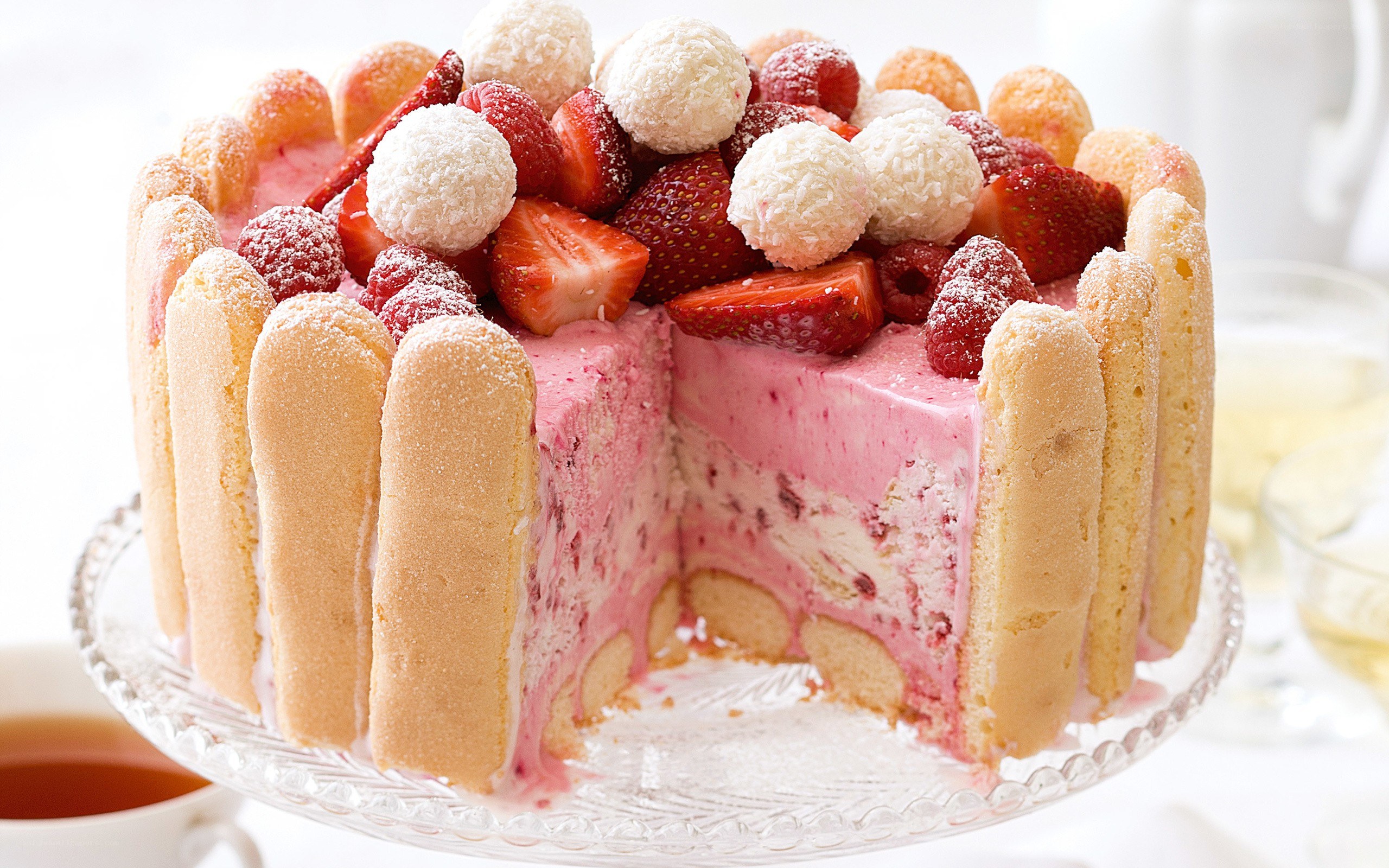 strawberry ice cream cake