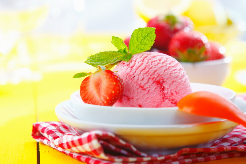 Strawberry Ice Cream Scoop — Yellow