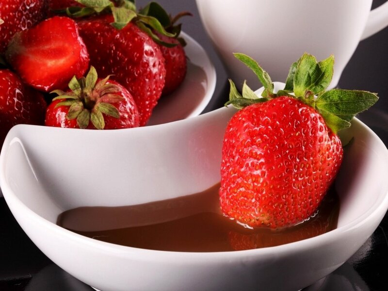 Strawberry in Chocolate — Red, Appetizing