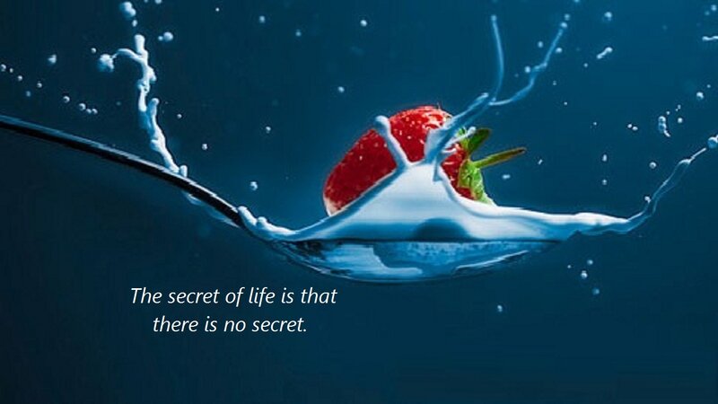 Strawberry in Milk Splash — Blue
