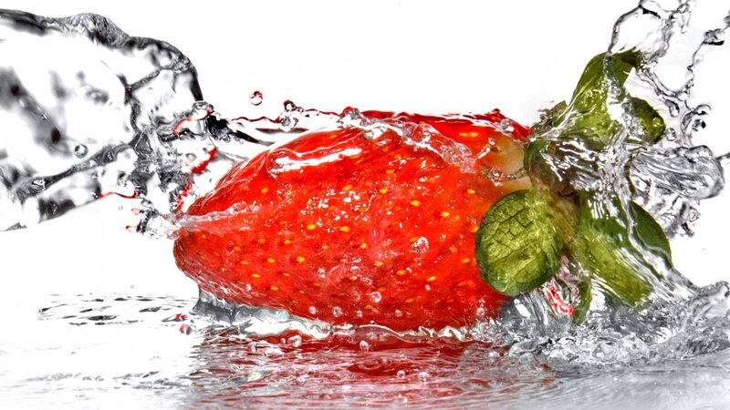 Strawberry in Water — Red, Dynamic, Photograph, Leaves