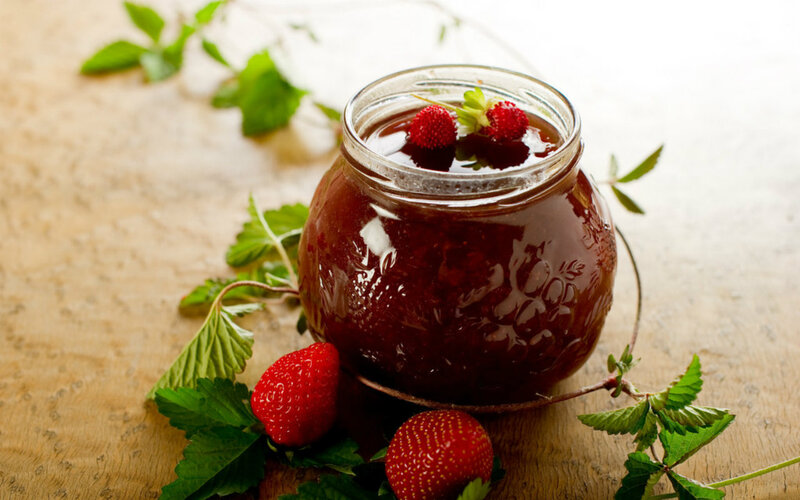 Strawberry Jam in Jar — Red, Natural