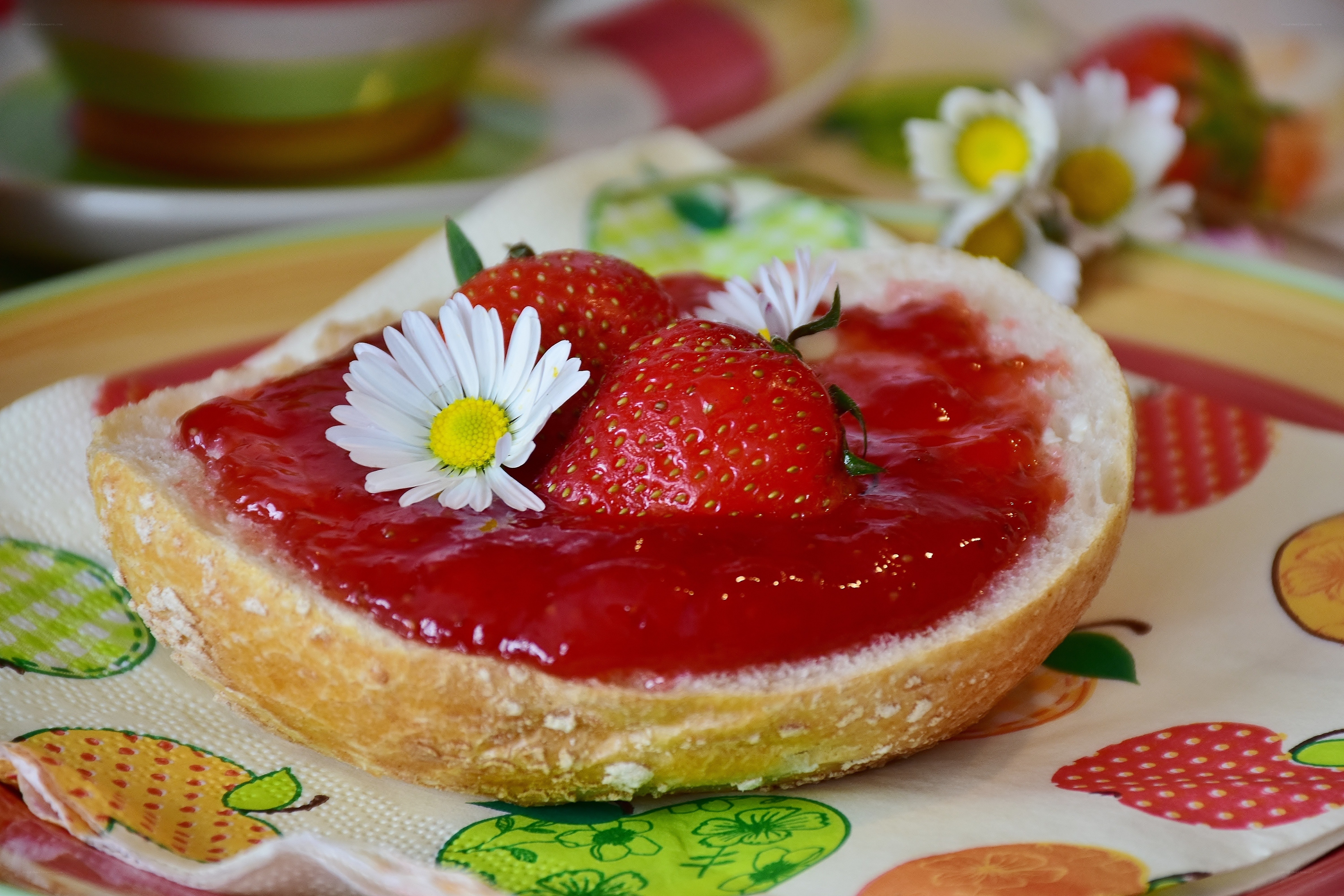 strawberry jam on bread