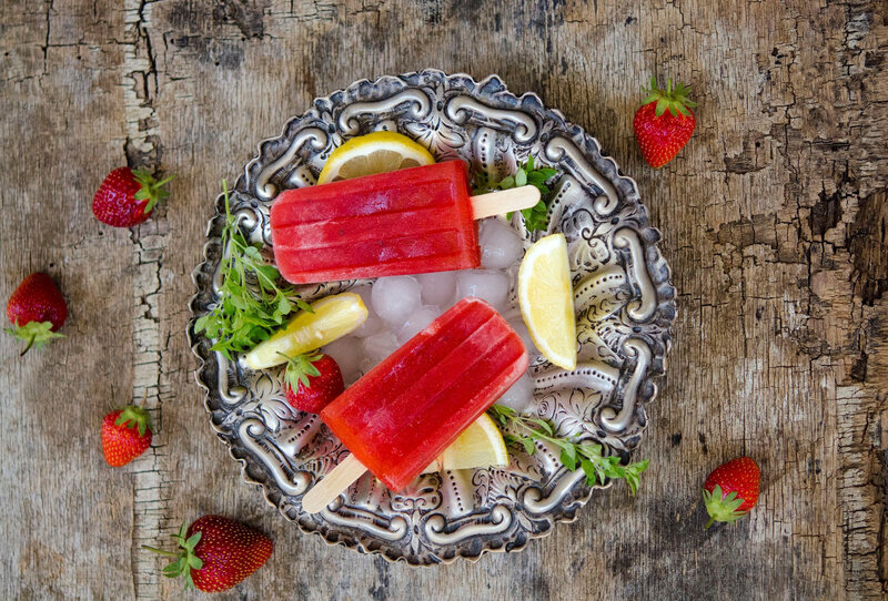 strawberry lemon popsicles